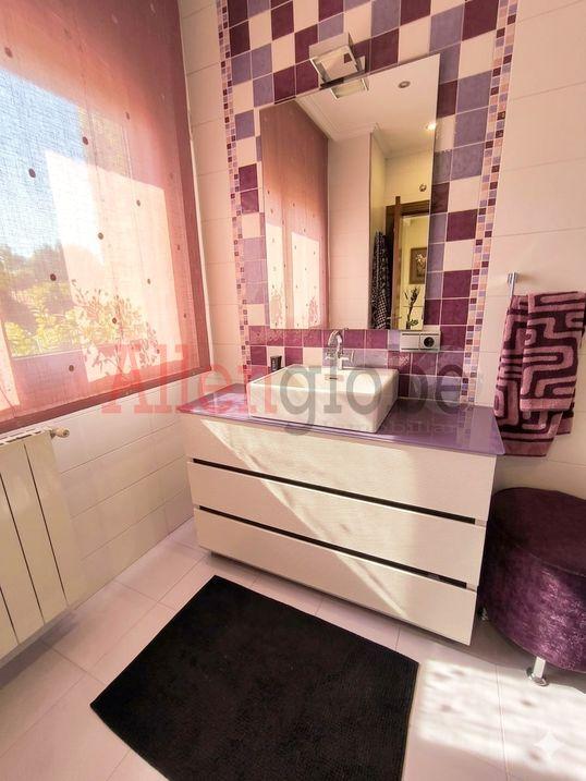 Chalet for Sale in Castrillón