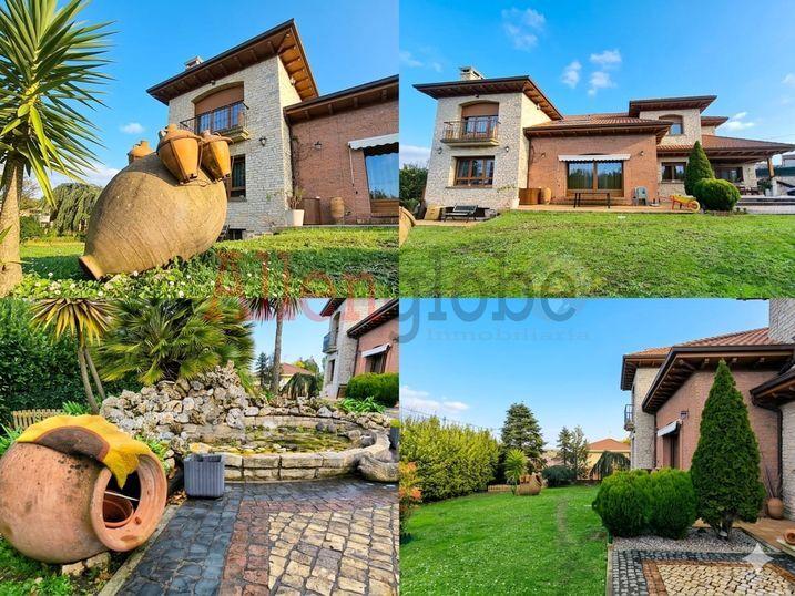 Chalet for Sale in Castrillón