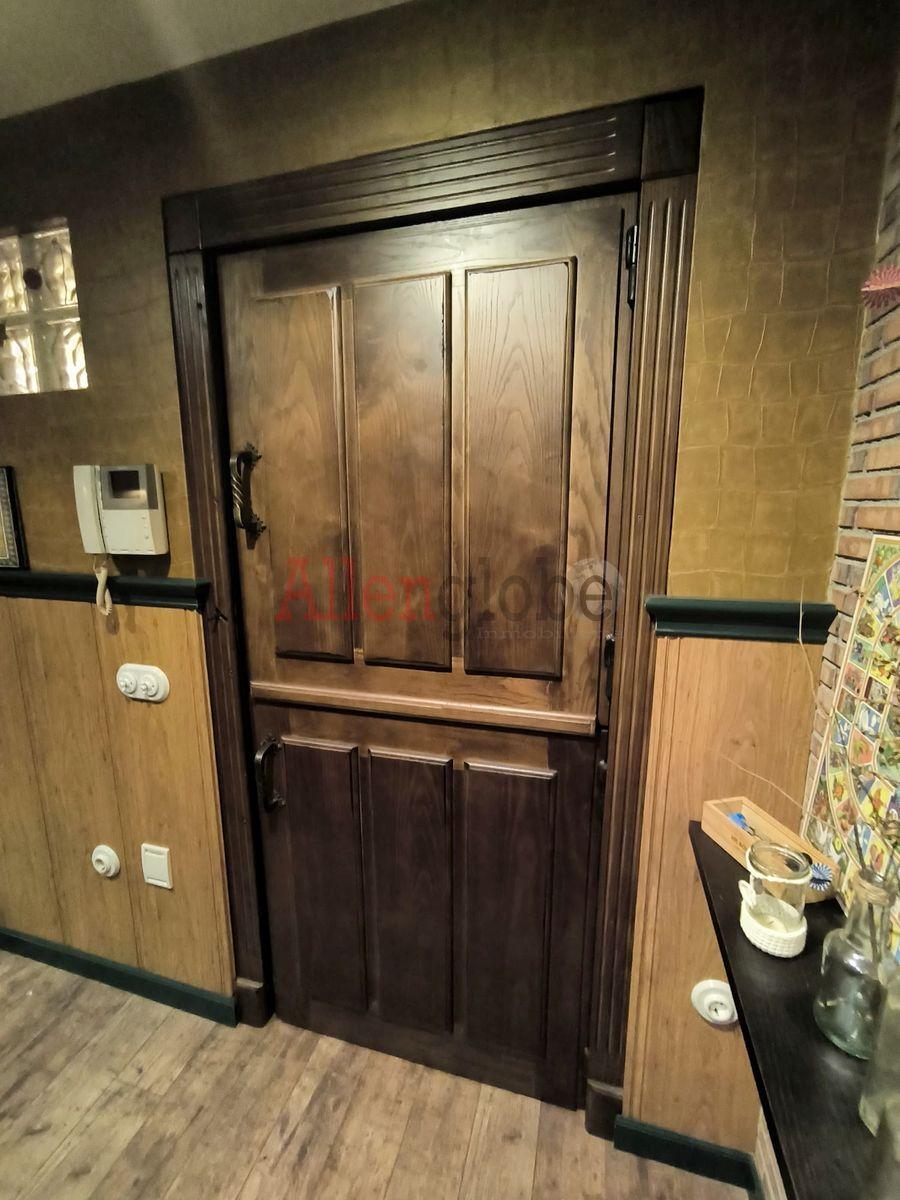 Chalet for Sale in Castrillón