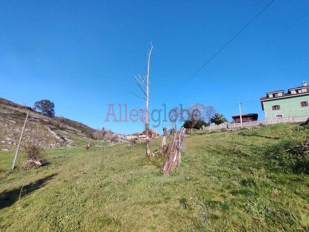 Parcela en Venta en Las Regueras