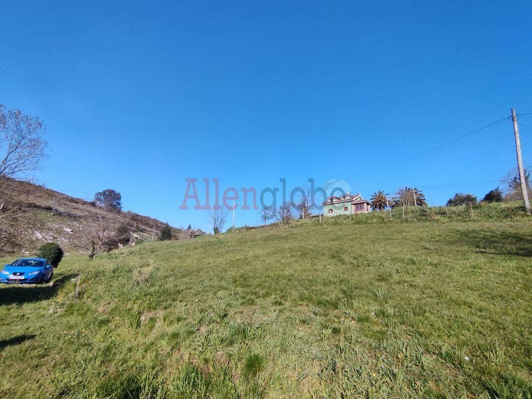 Parcela en Venta en Las Regueras