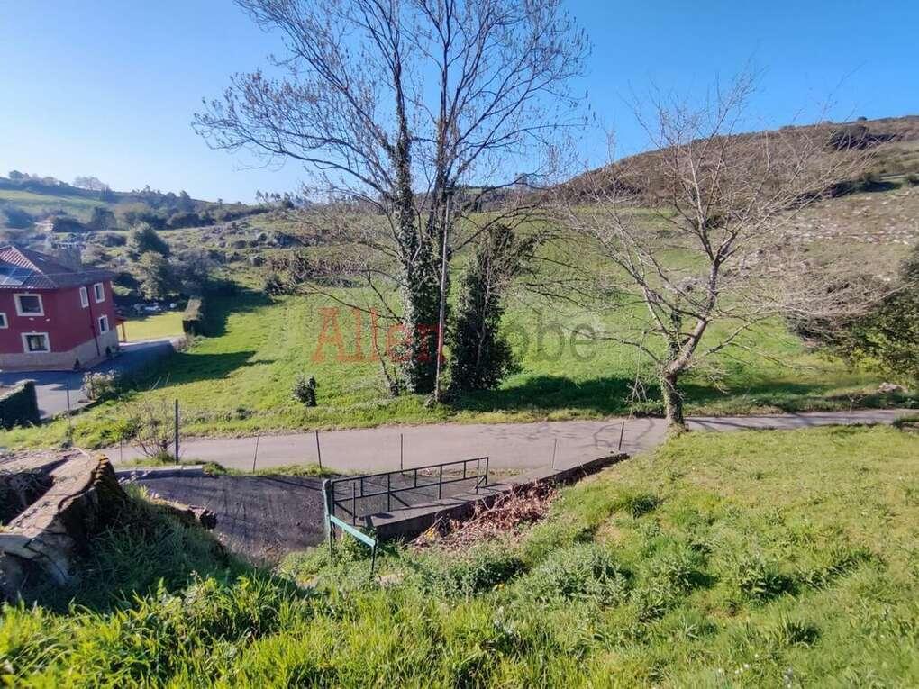 Parcela en Venta en Las Regueras