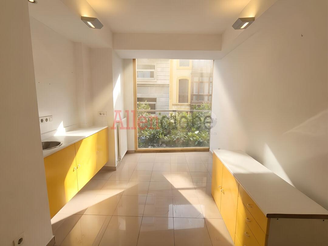 Office for Sale in Oviedo