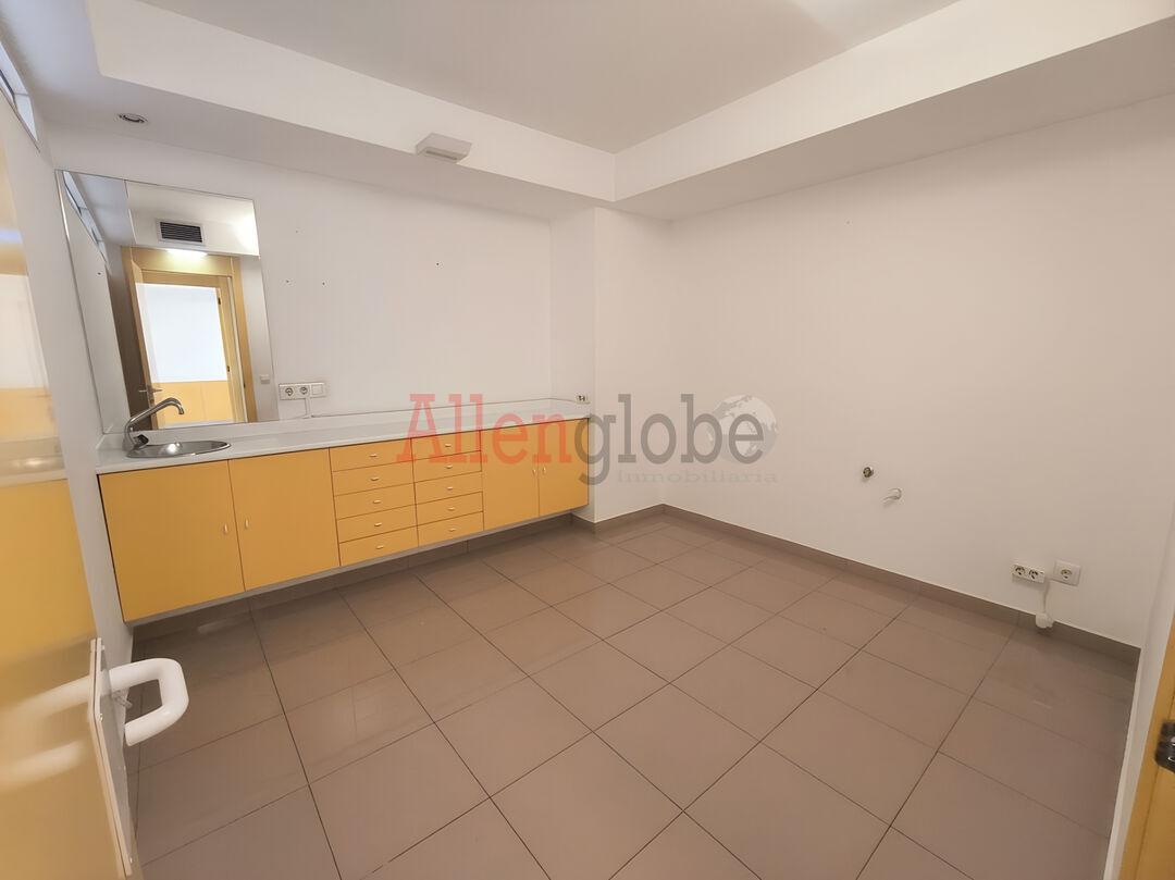 Office for Sale in Oviedo