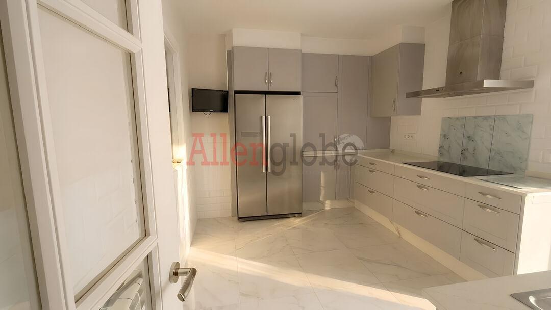 Piso en Venta en Oviedo