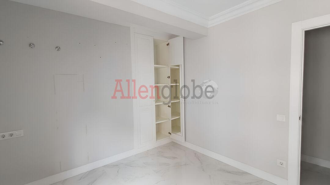 Piso en Venta en Oviedo