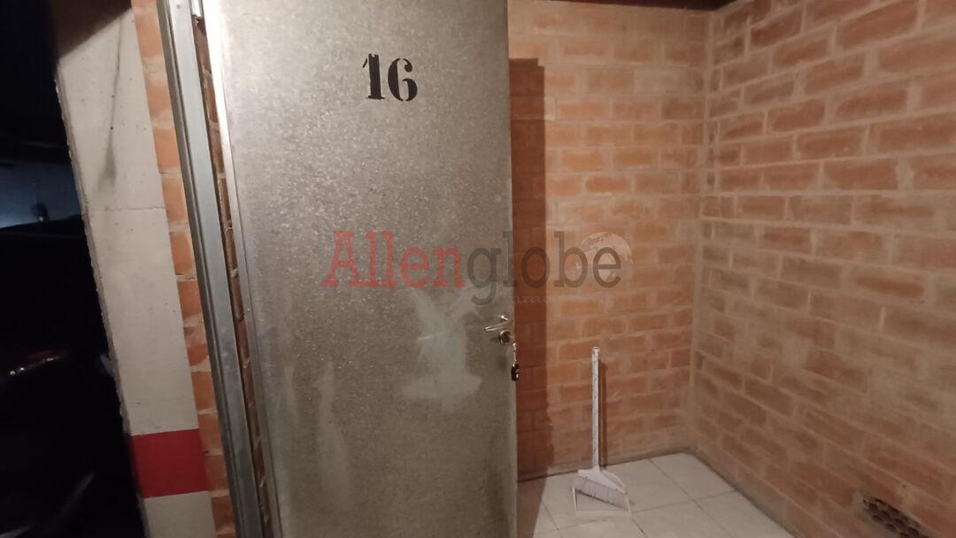 Piso en Venta en Oviedo