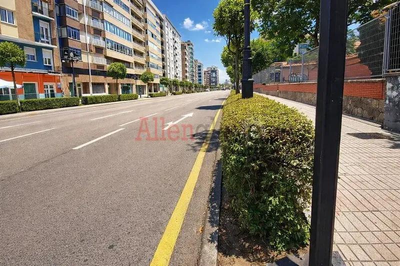 Piso en Venta en Oviedo