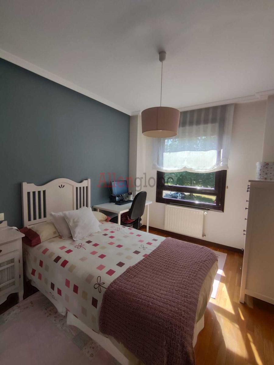 Flat for Sale in Oviedo