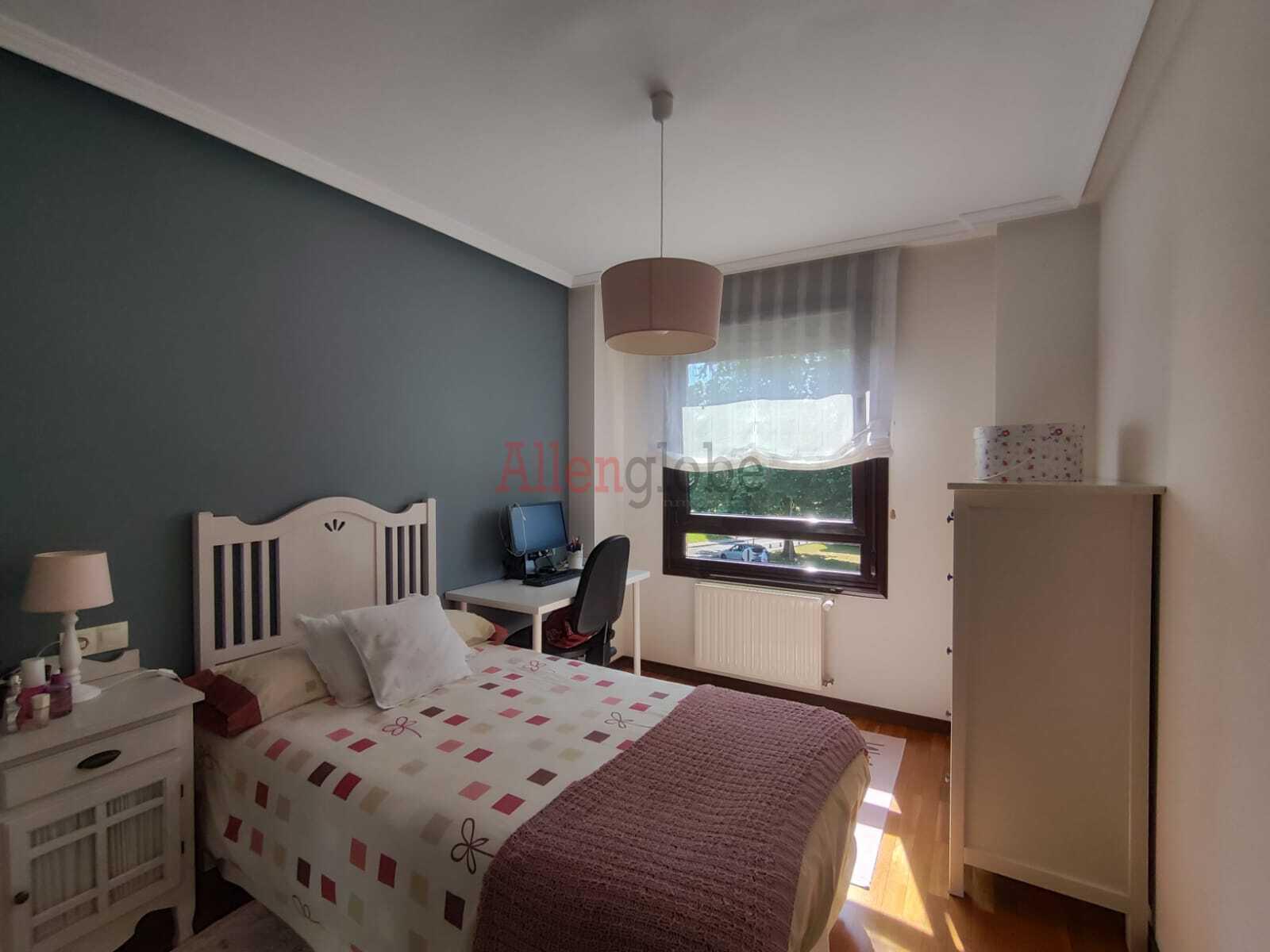 Flat for Sale in Oviedo