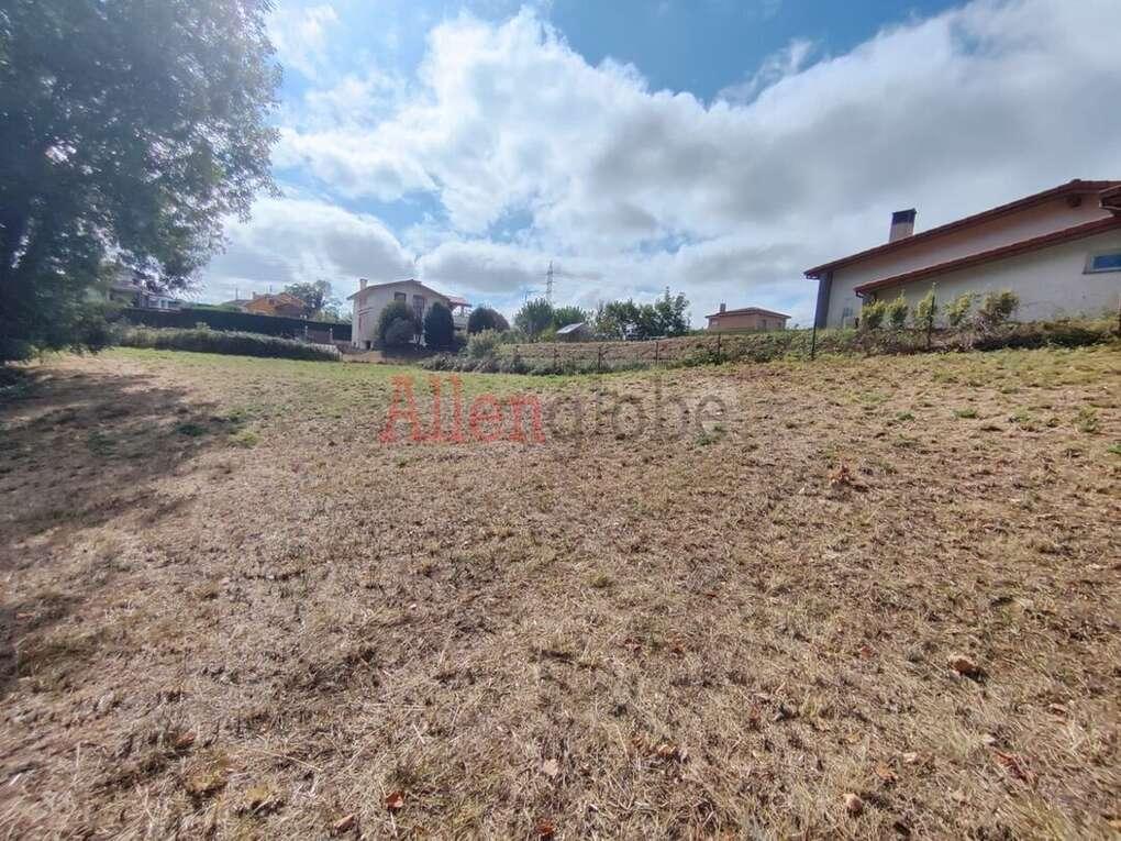 Parcela en Venta en Llanera