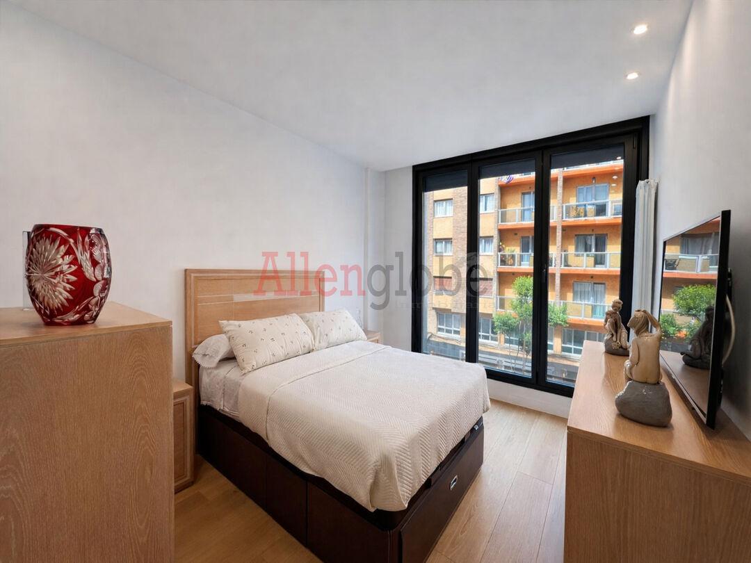 Flat for Sale in Oviedo