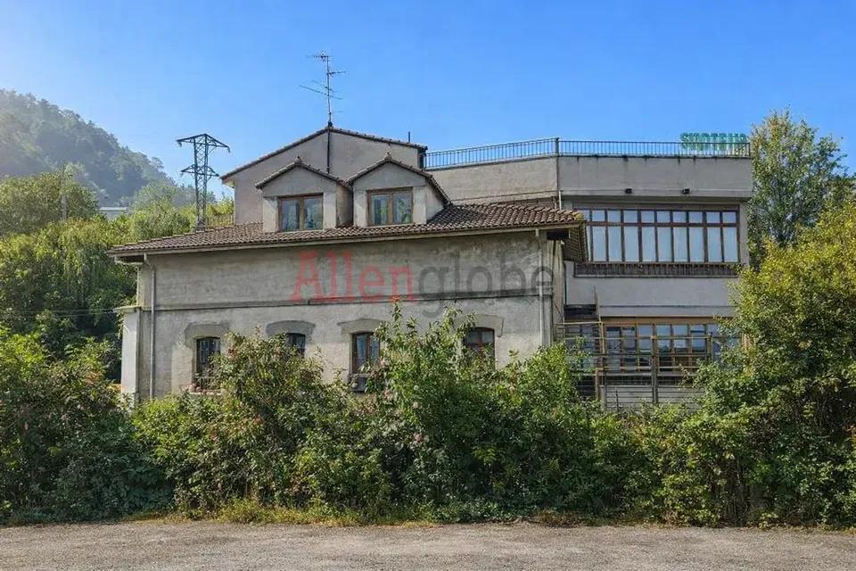Premise for Sale in Mieres