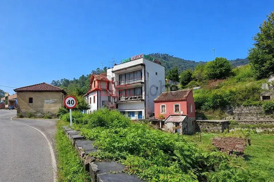 Premise for Sale in Mieres