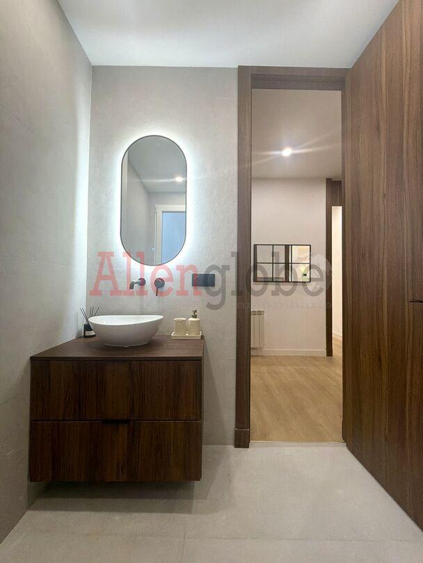 Flat for Sale in Oviedo