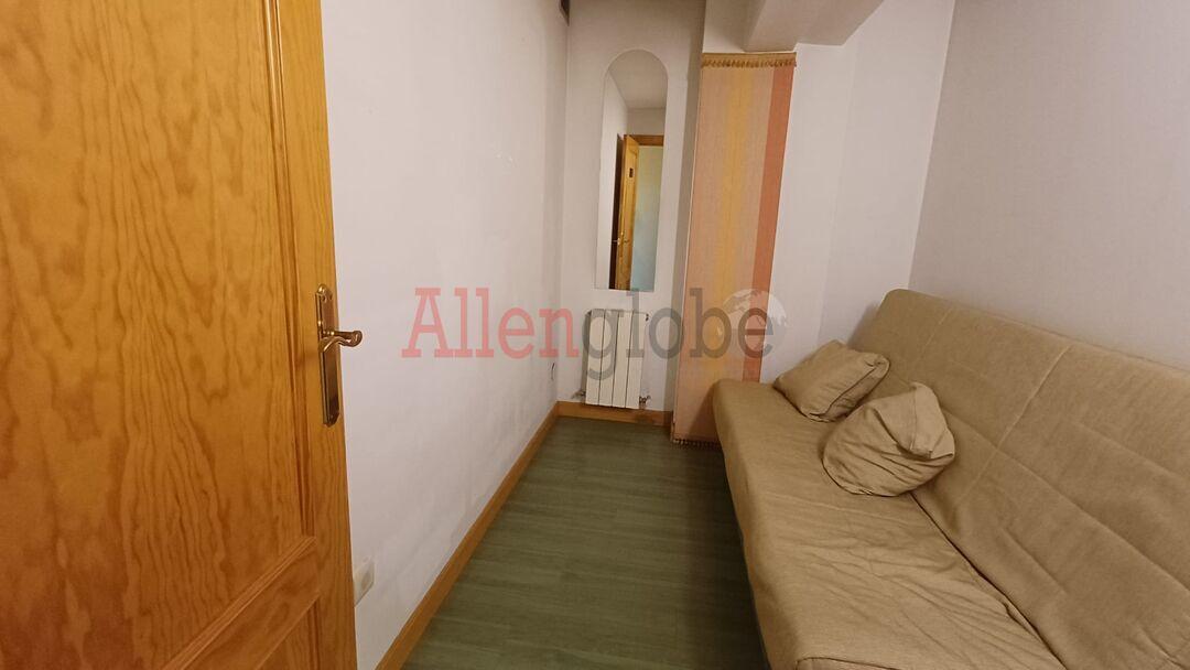 Flat for Sale in Oviedo