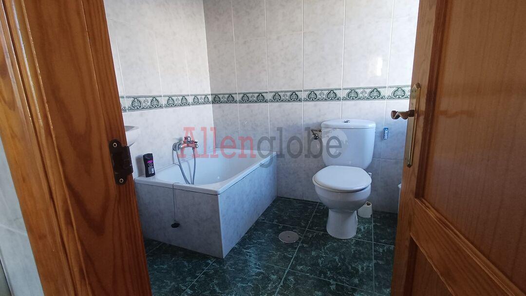Flat for Sale in Oviedo