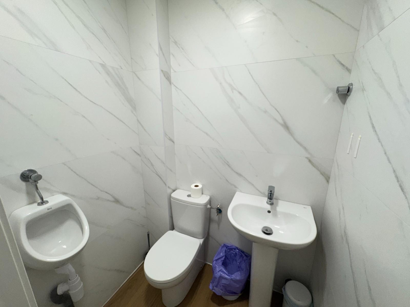 Premise for Sale in Guardamar del Segura