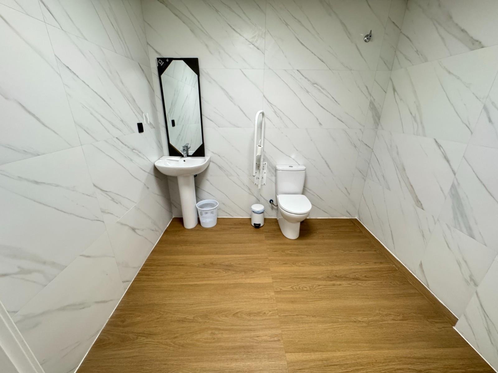Premise for Sale in Guardamar del Segura