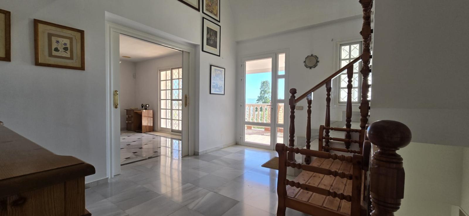 Villa for Sale in Alhaurín de la Torre