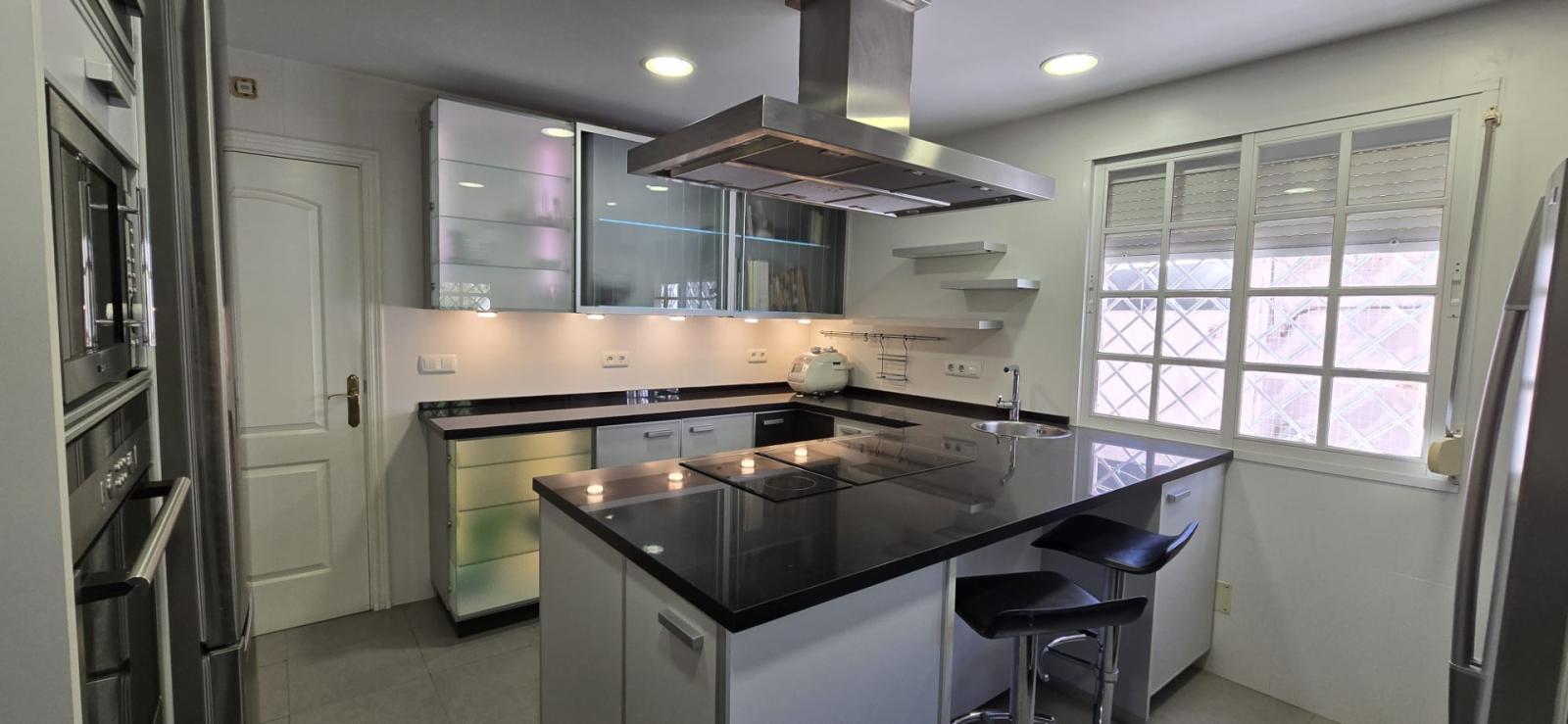 Villa for Sale in Alhaurín de la Torre