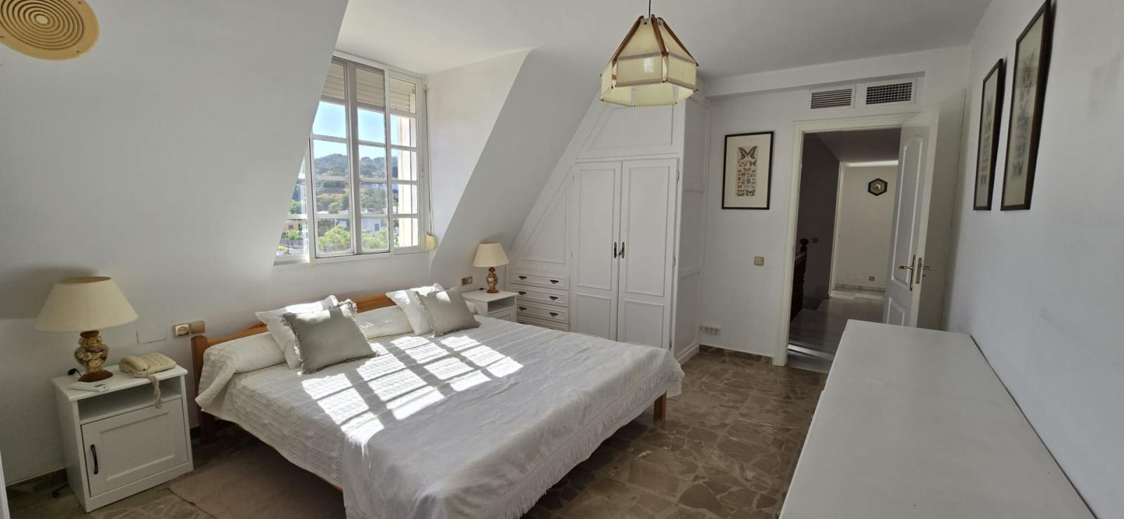 Villa for Sale in Alhaurín de la Torre