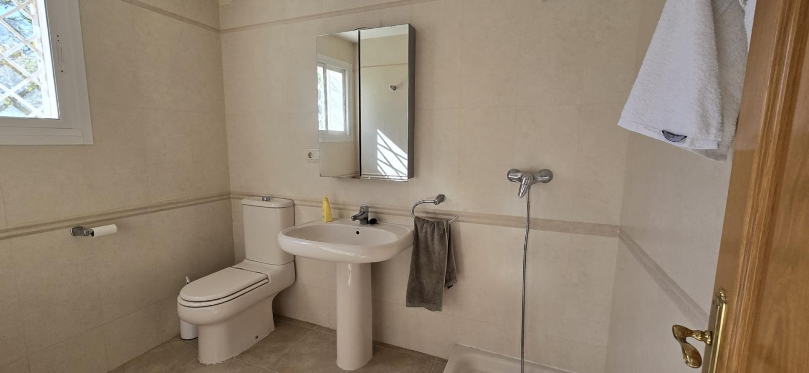 Villa for Sale in Alhaurín de la Torre