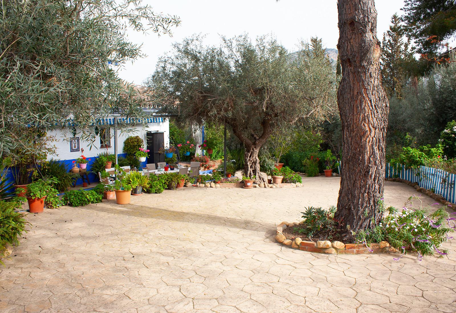 Finca en Venta en Coín