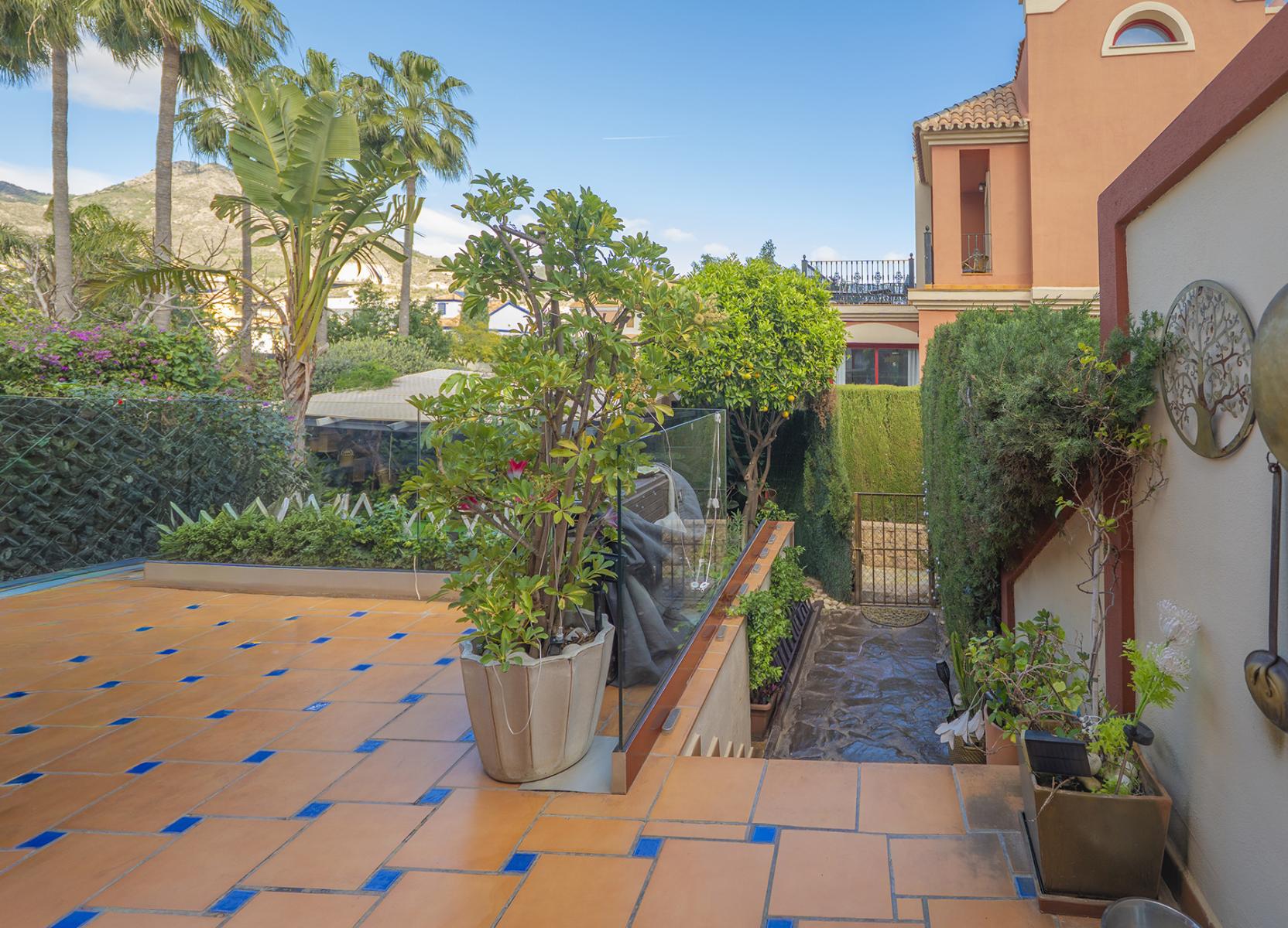 Semi-detached House for Sale in Benalmádena