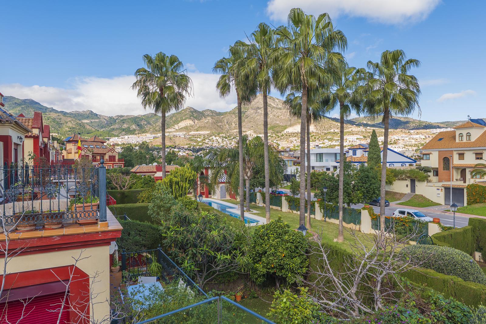 Semi-detached House for Sale in Benalmádena