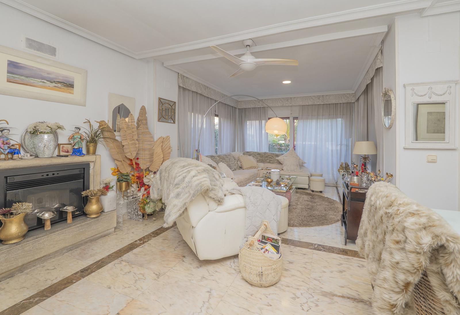 Semi-detached House for Sale in Benalmádena