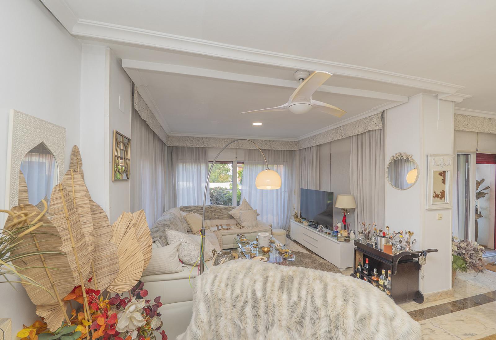 Semi-detached House for Sale in Benalmádena