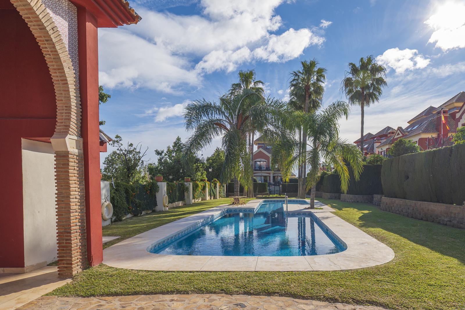 Semi-detached House for Sale in Benalmádena