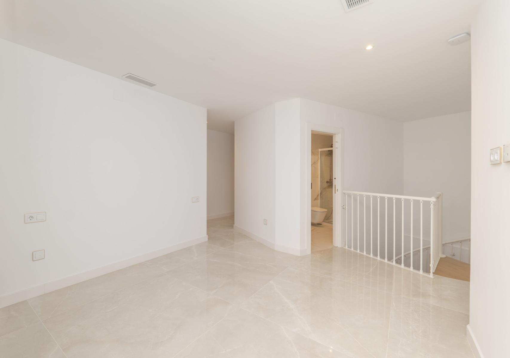 Duplex for Sale in Torremolinos