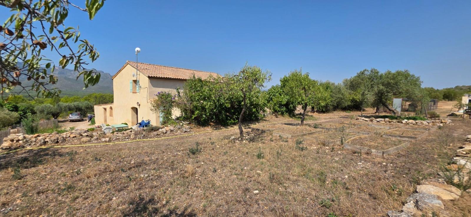Finca en Venta en Tivissa