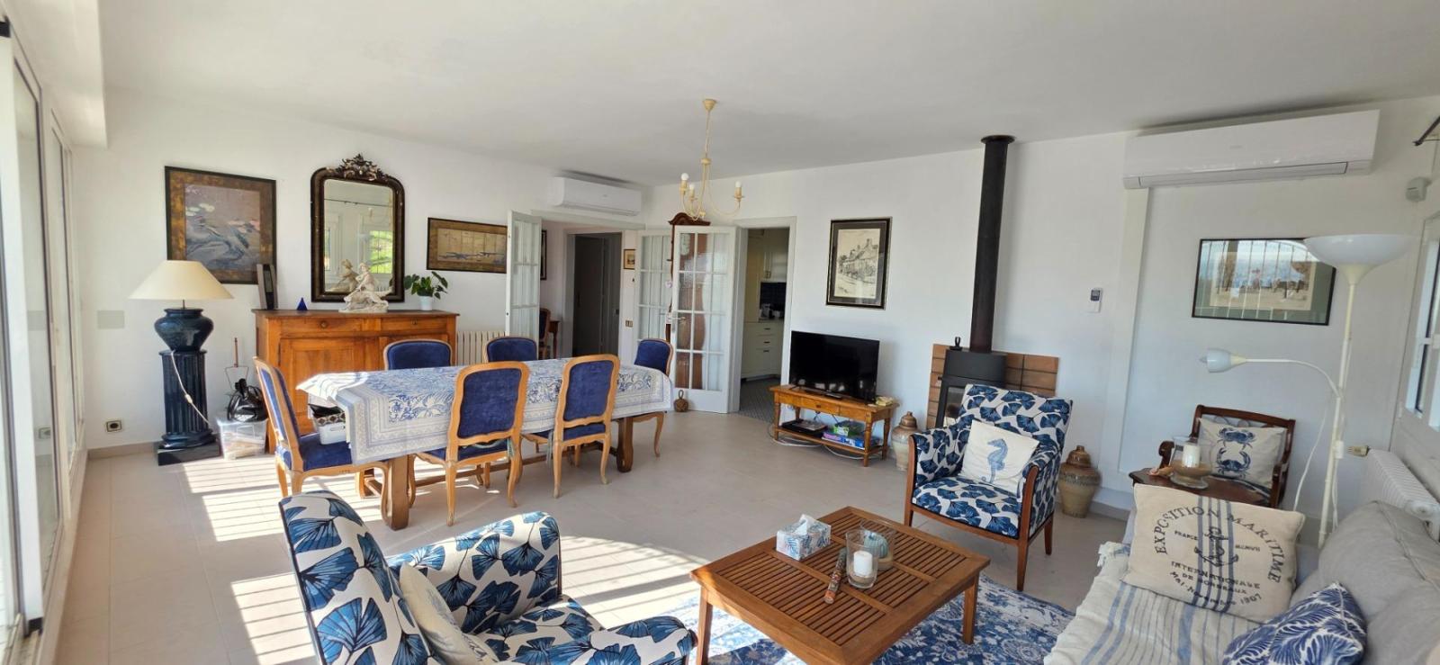 Villa for Sale in L' Ametlla de Mar