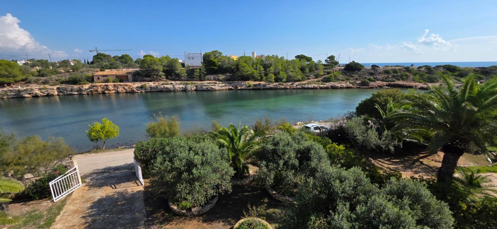 Villa for Sale in L' Ametlla de Mar