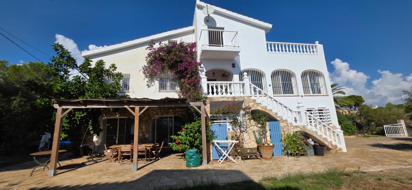 Villa for Sale in L' Ametlla de Mar