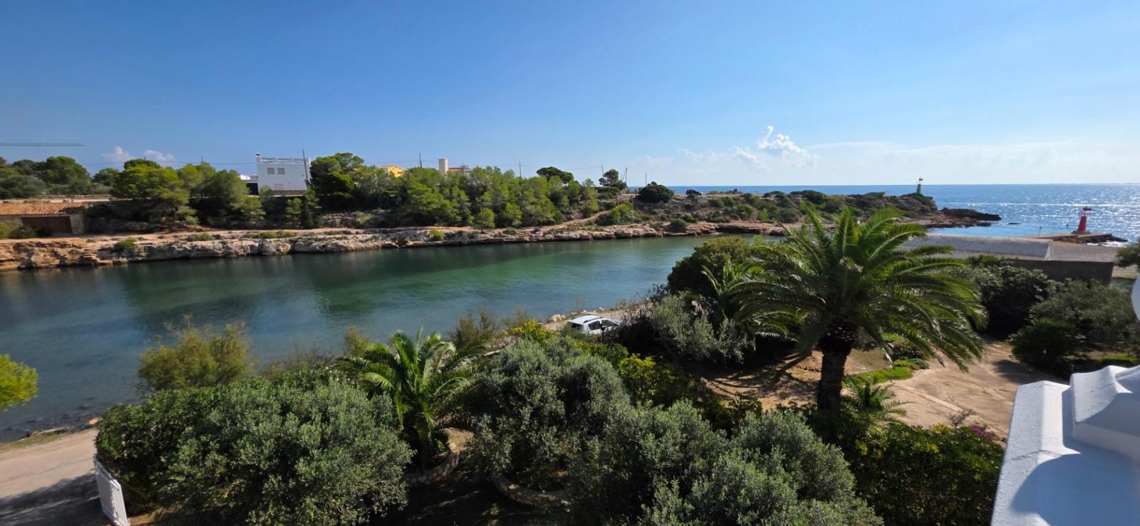 Villa for Sale in L' Ametlla de Mar