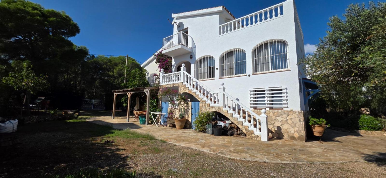 Villa for Sale in L' Ametlla de Mar