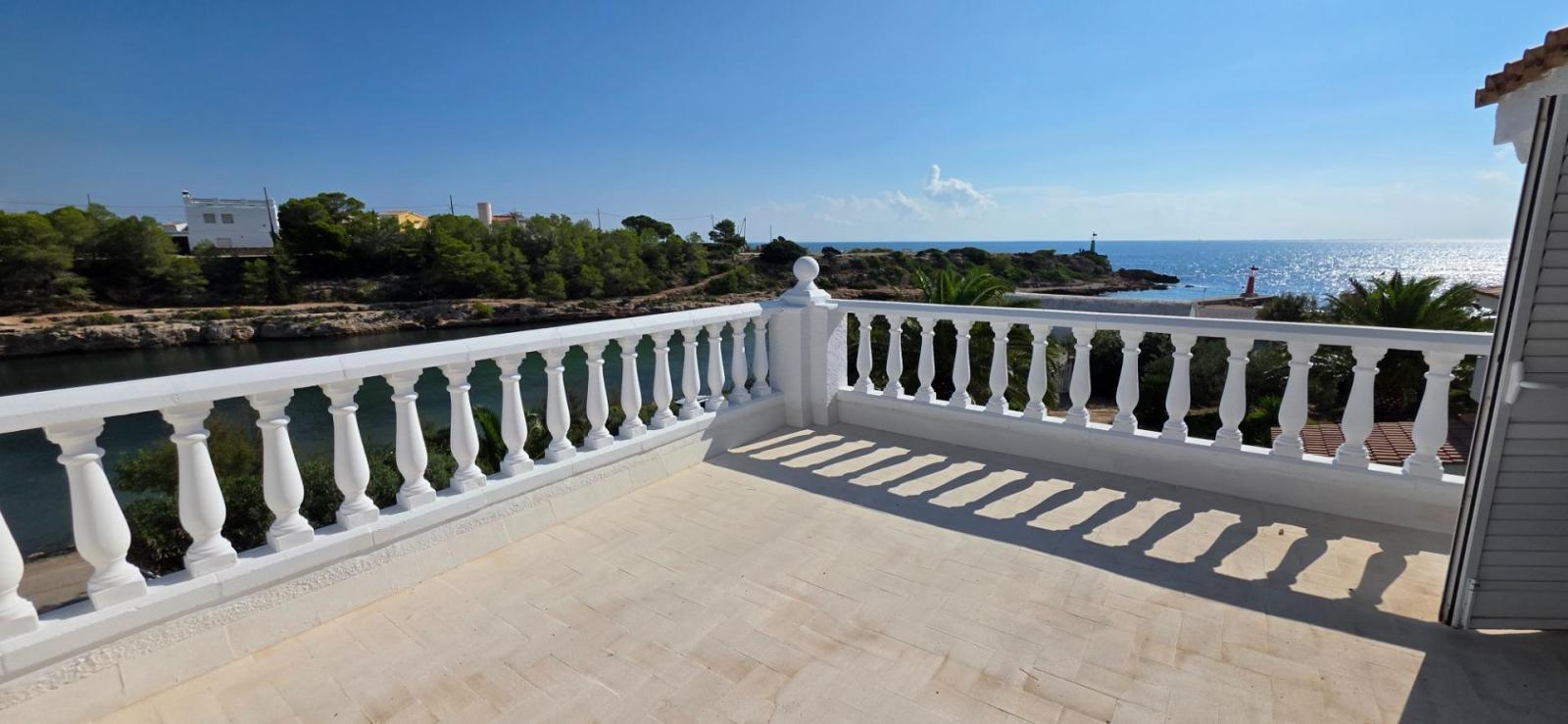 Villa for Sale in L' Ametlla de Mar