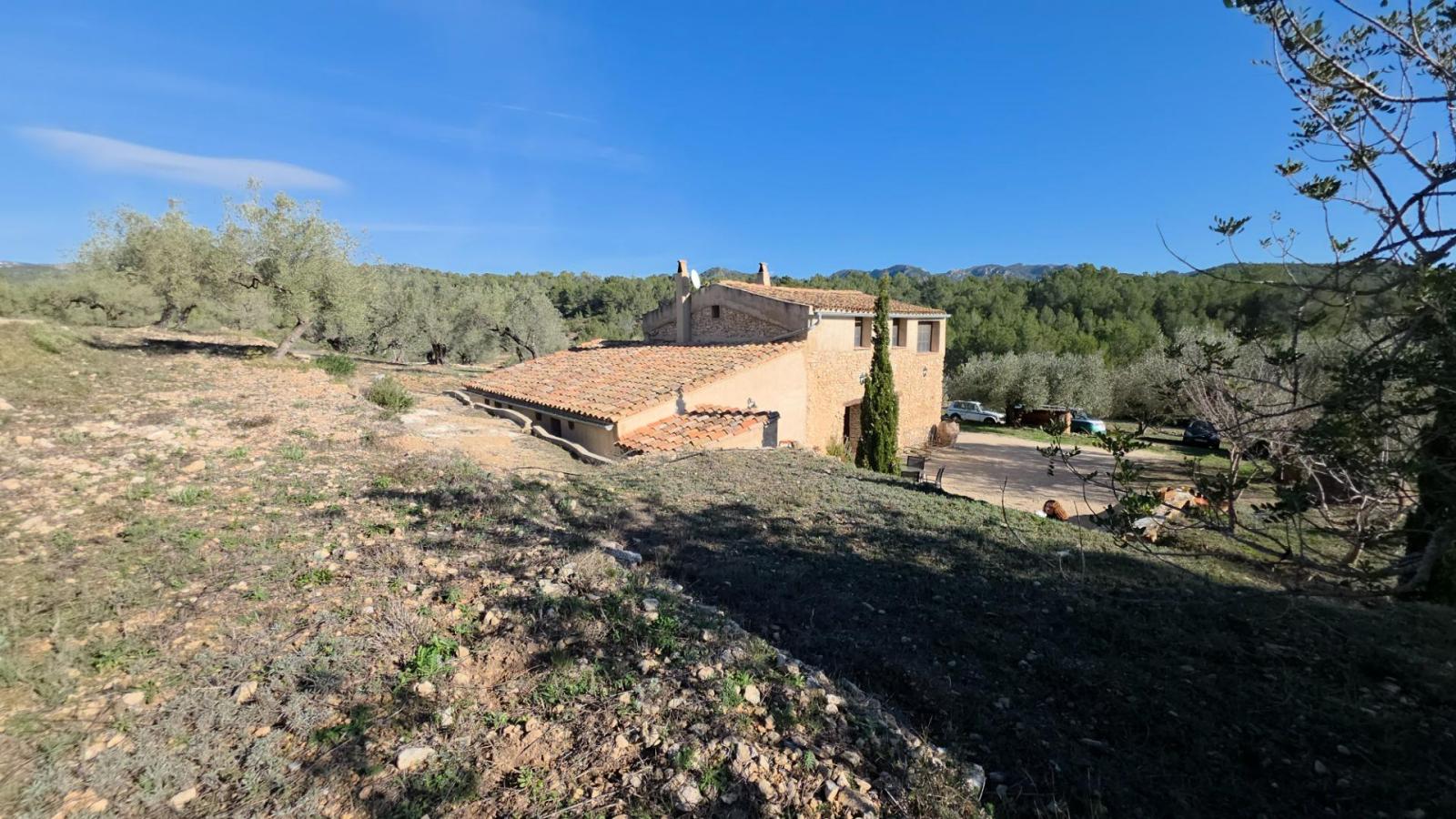 Finca en Venta en Tivissa