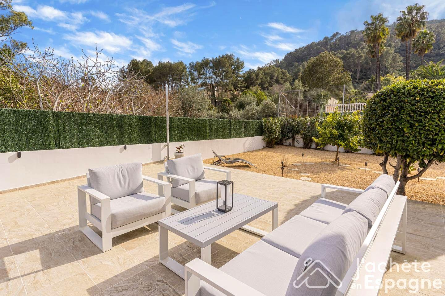 Villa for Sale in Alzira