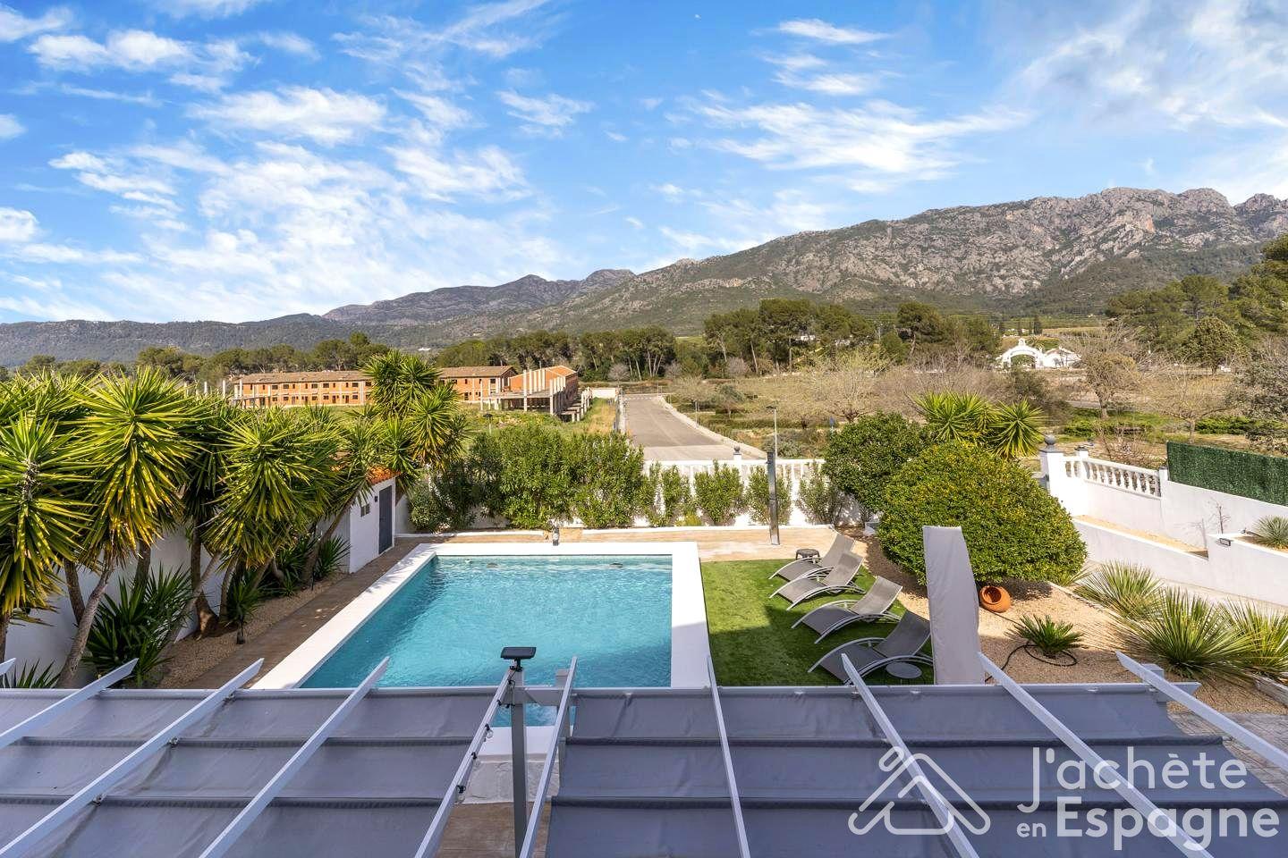 Villa for Sale in Alzira