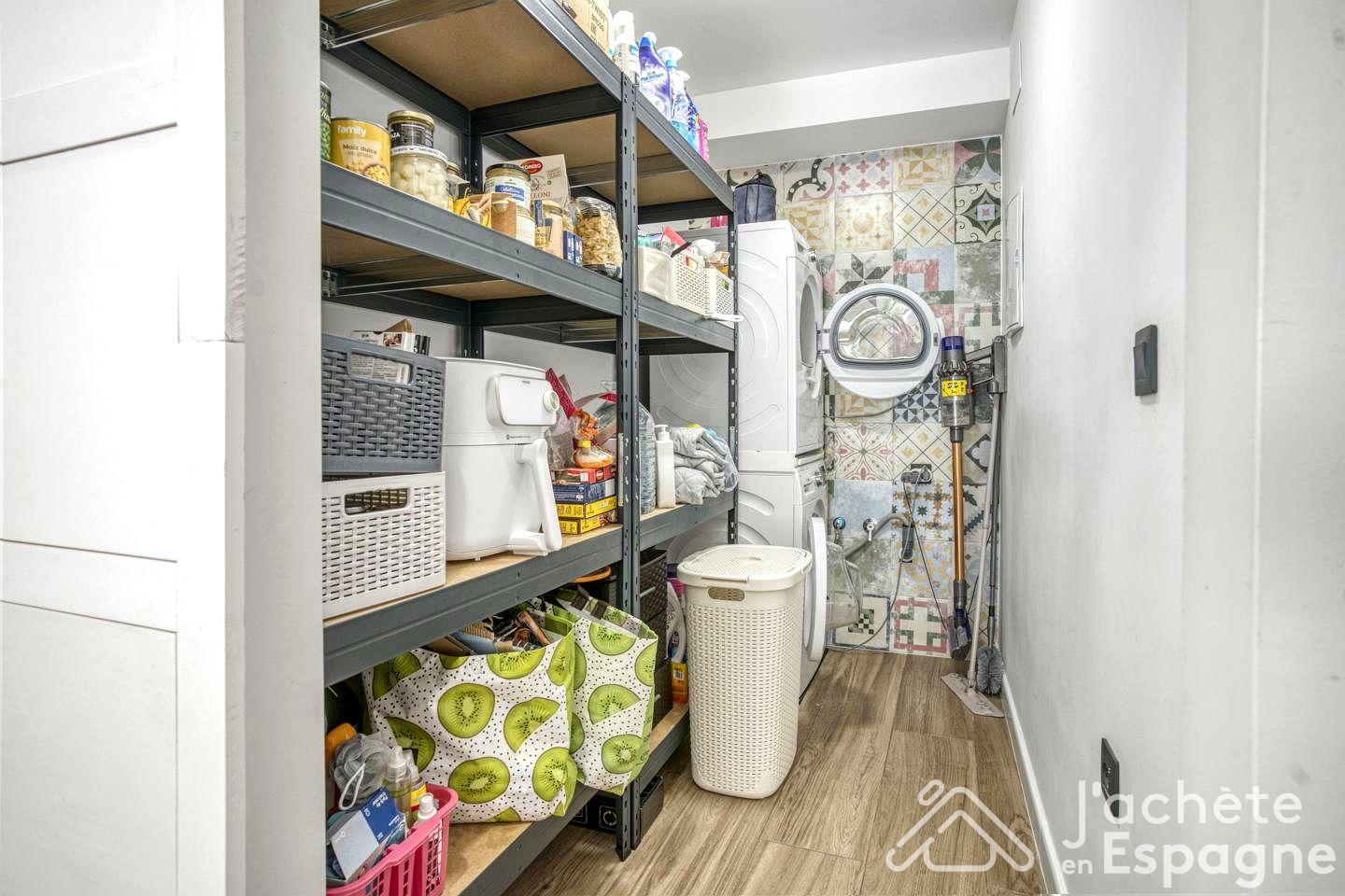 Villa for Sale in Alzira