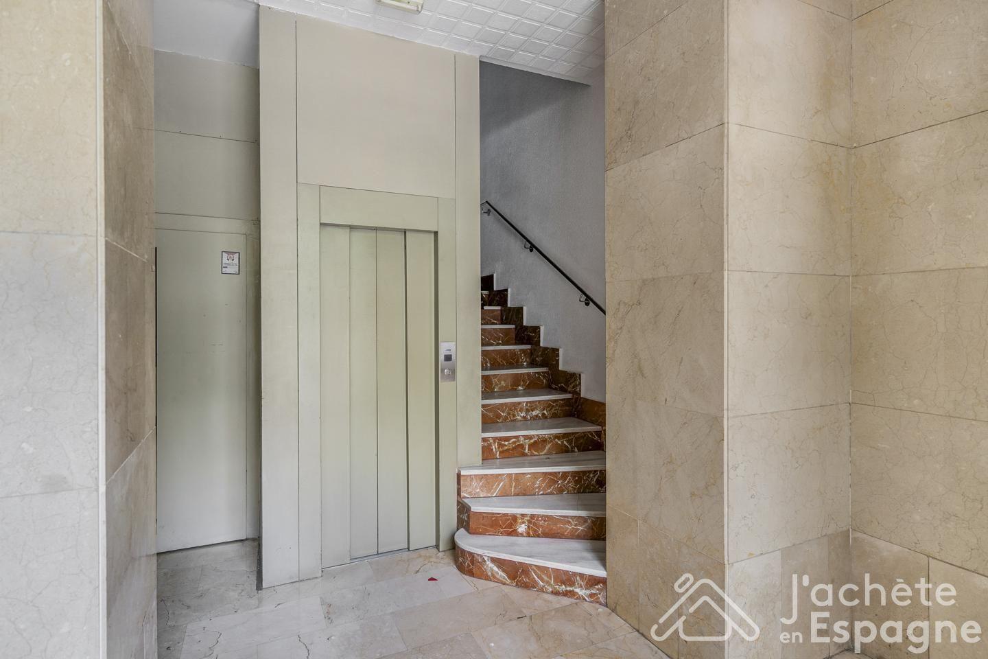 Flat for Sale in Valencia