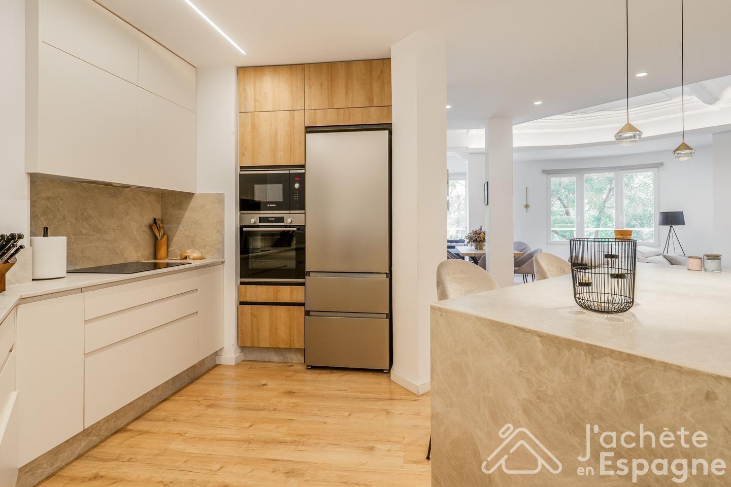 Flat for Sale in Valencia