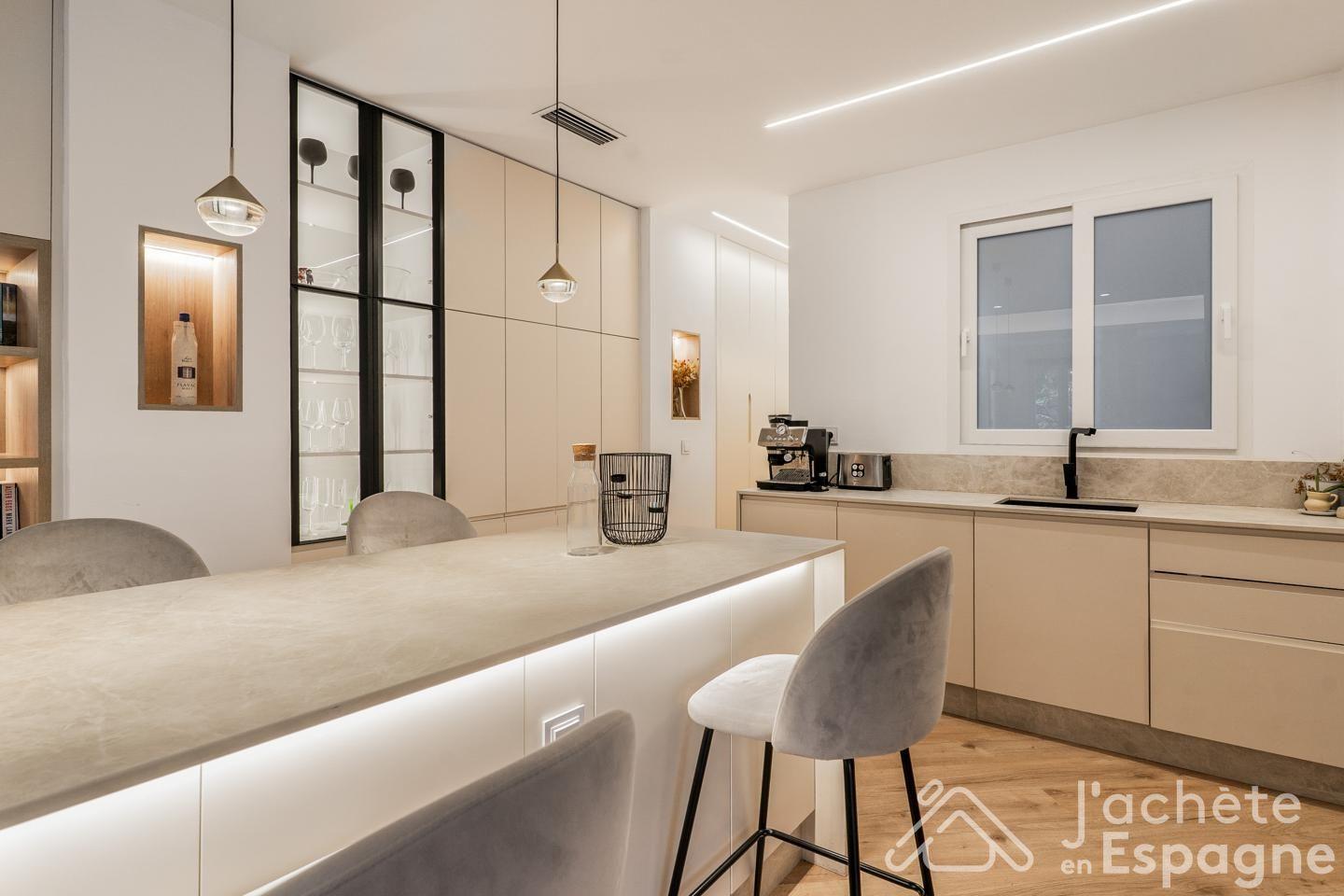Flat for Sale in Valencia