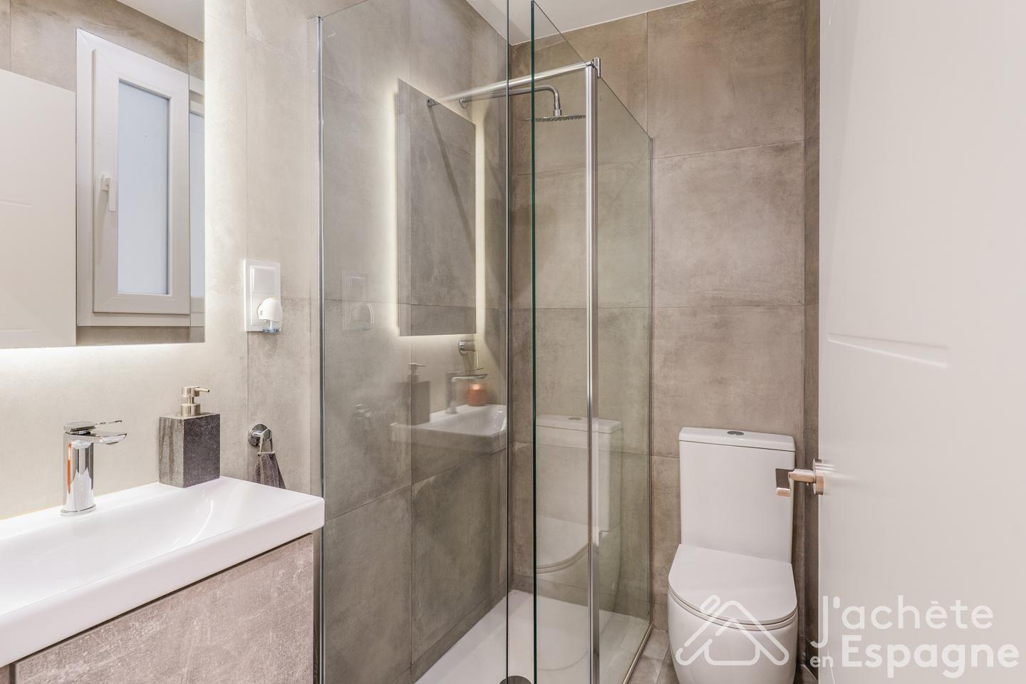 Flat for Sale in Valencia
