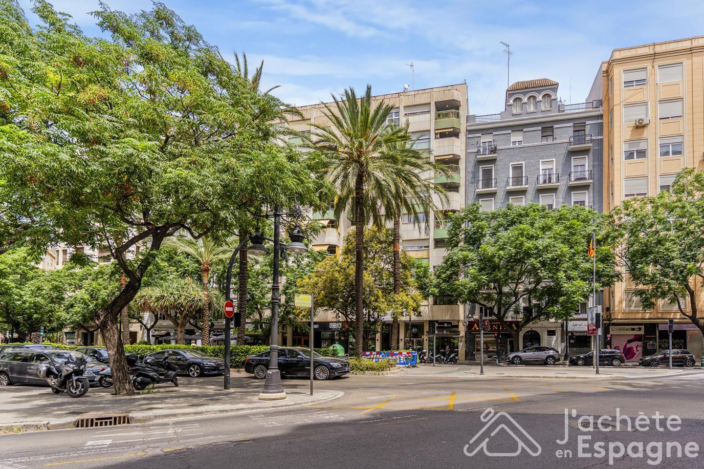 Flat for Sale in Valencia